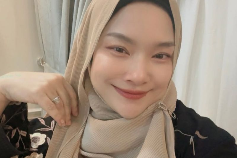 Nora menegaskan dirinya dalam keadaan baik. 